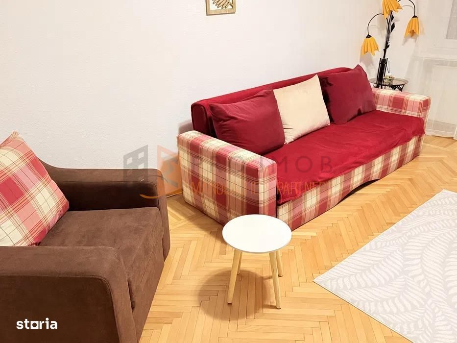 Apartament 3 camere cf 1 decomandat zona Crang