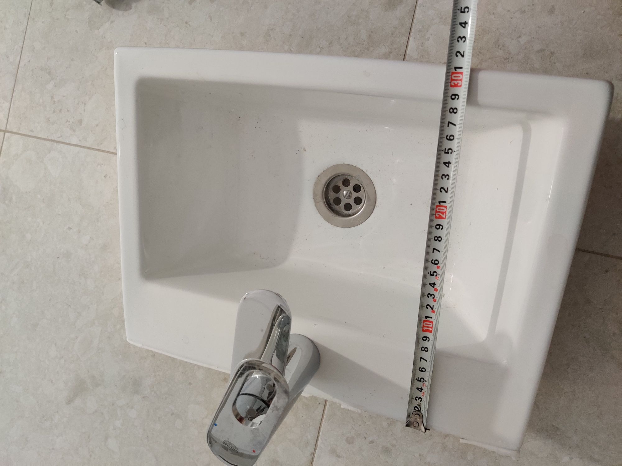 Chiuveta mica 31 x 42 + baterie Grohe