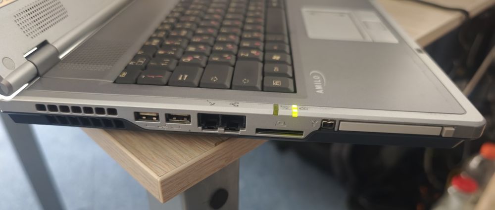 Комплект 3 лаптопа - Toshiba, HP, Fujitso Siemens