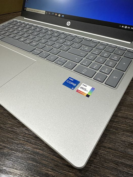 мощный новый 12-ядерный i5 ноутбук Hp 15
