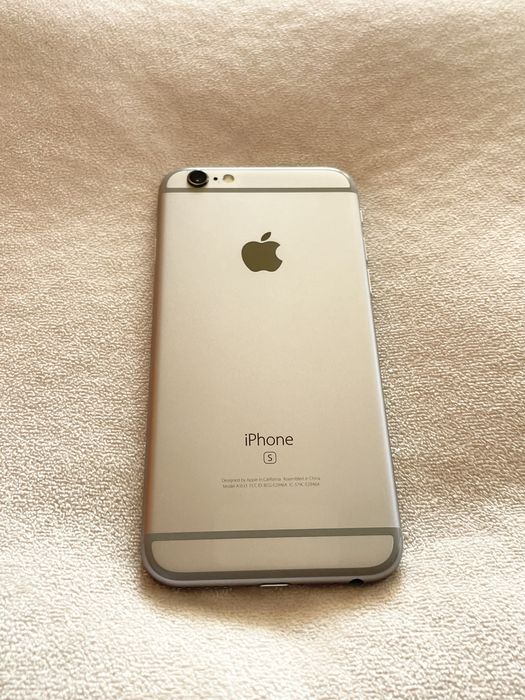 Телефон iPhone 6S
