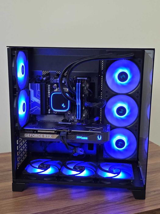 Нов / RTX 5070 / Ryzen 7 7800X3D / 32GB RAM / 1TB NVMe/ Геймърски