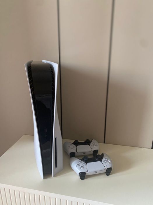 Ps5 пс5 продается, купили для себя. Долгое время просто так стоит