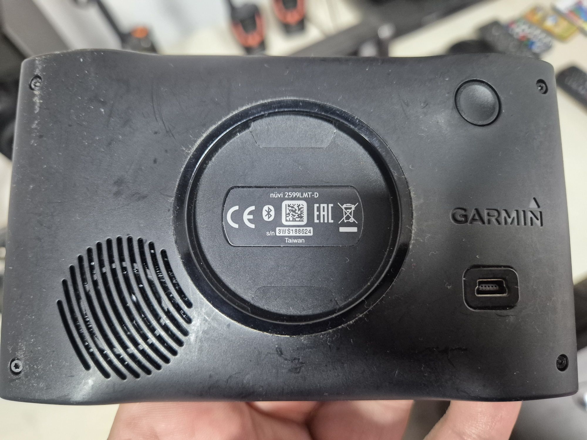 Navigație Garmin și TomTom și accesorii