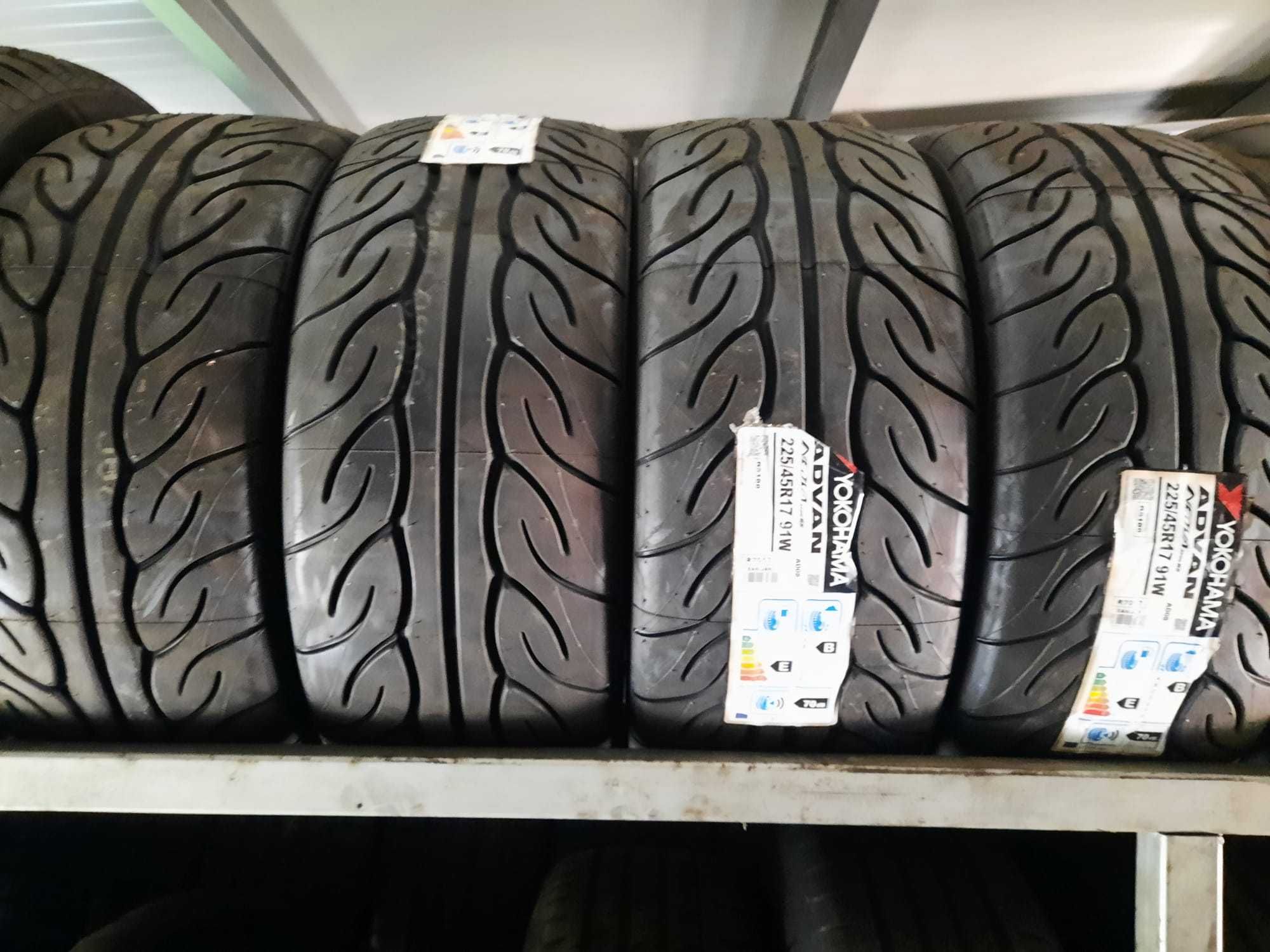 225 45 17 Anvelope Vara noi Yokohama Advan Neova AD08 RS