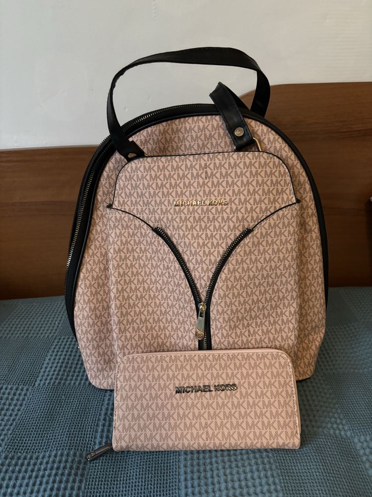 Раница- Michael Kors
