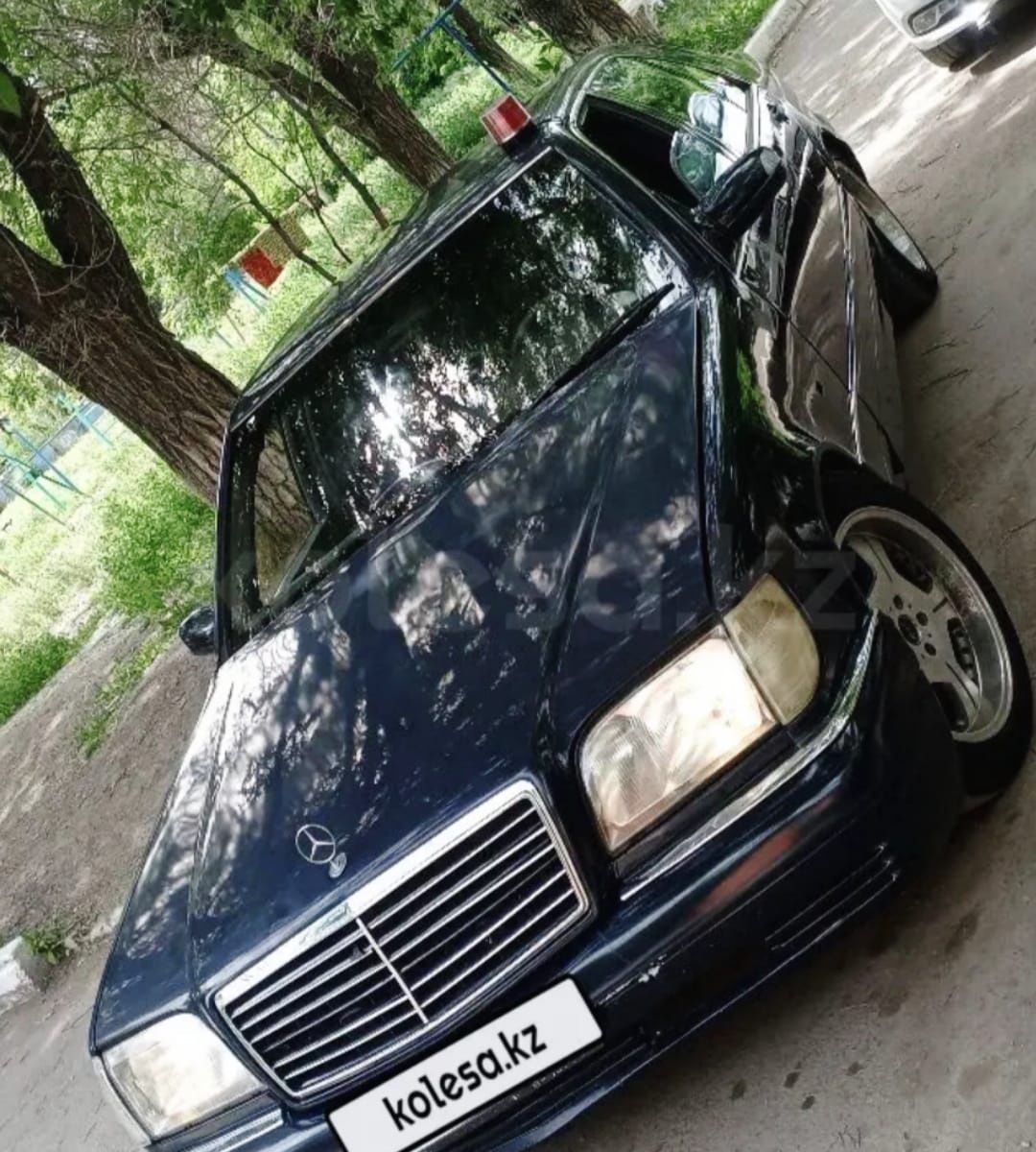 Продаю мерс кабан W140