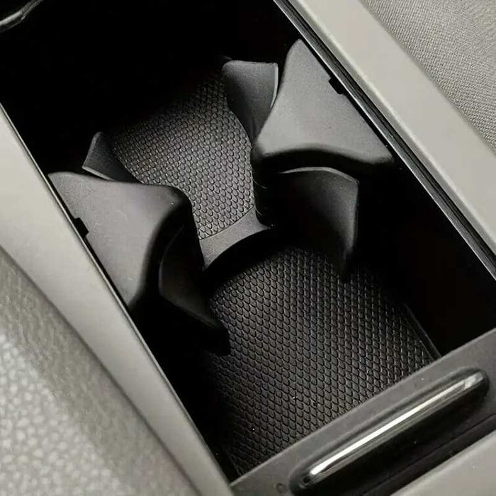 Поставка за чаши Mercedes C E CLK Класа W204, W212, W207  Cup holder