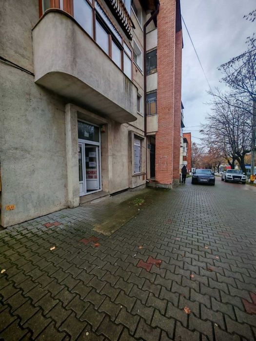 Inchiriez Spatiu Comercial Targu Frumos