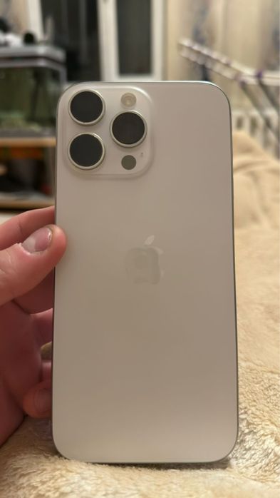 iPhone 16 pro max E-sim