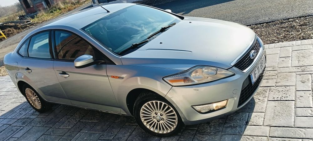 Vând Ford Mondeo mk4 1.8 tdci