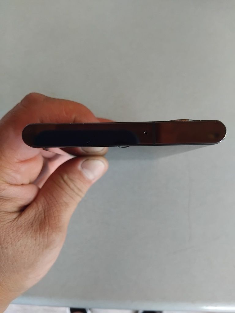 Samsung s22 Ultra Запазен