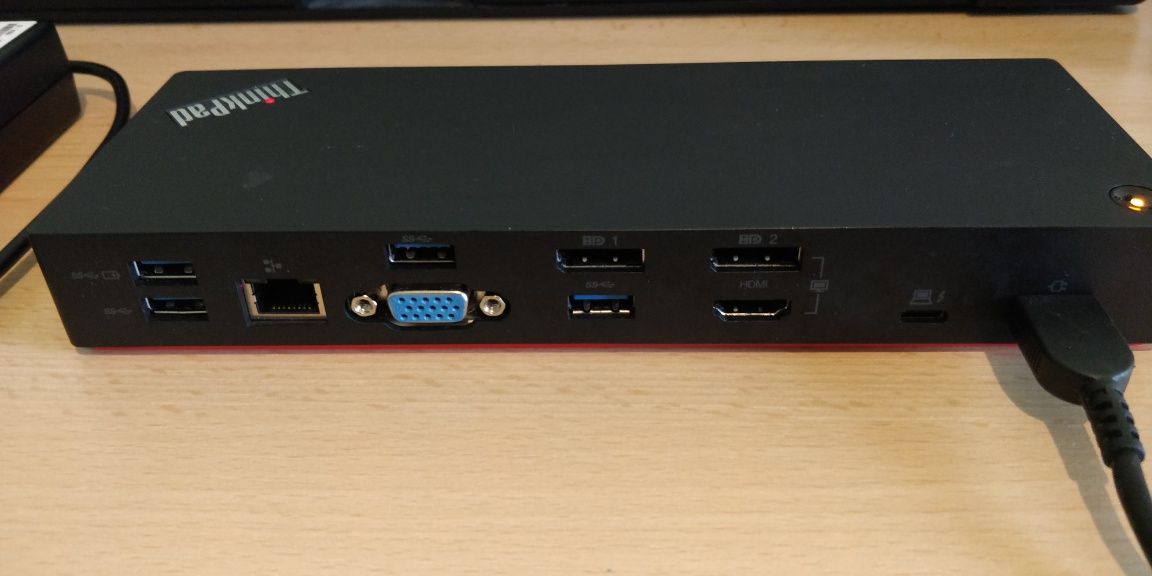 Lenovo ThinkPad Thunderbolt 3 dock