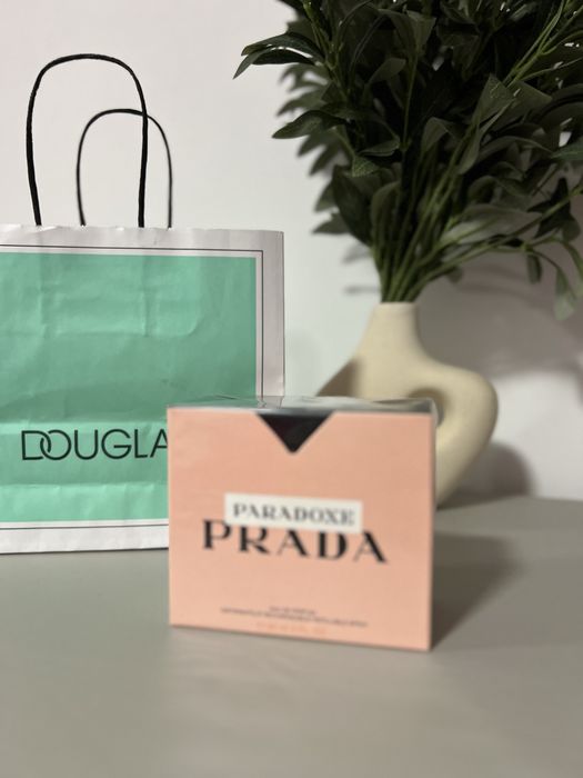 Parfum dama Prada Paradoxe