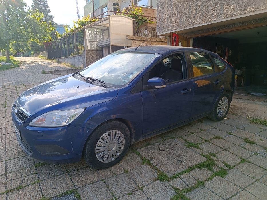 Форд фокус 1.8 бензин 2008г.