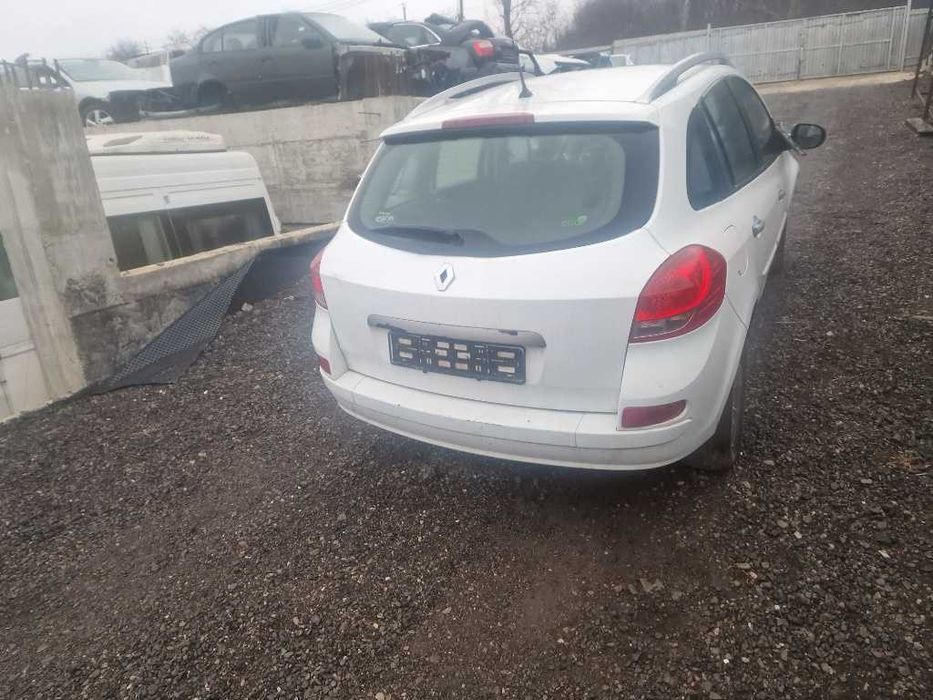 Dezmembrez dezmembrari Renault Clio 3 1.5 dci EURO 4 cod K9K-M7 50 KW
