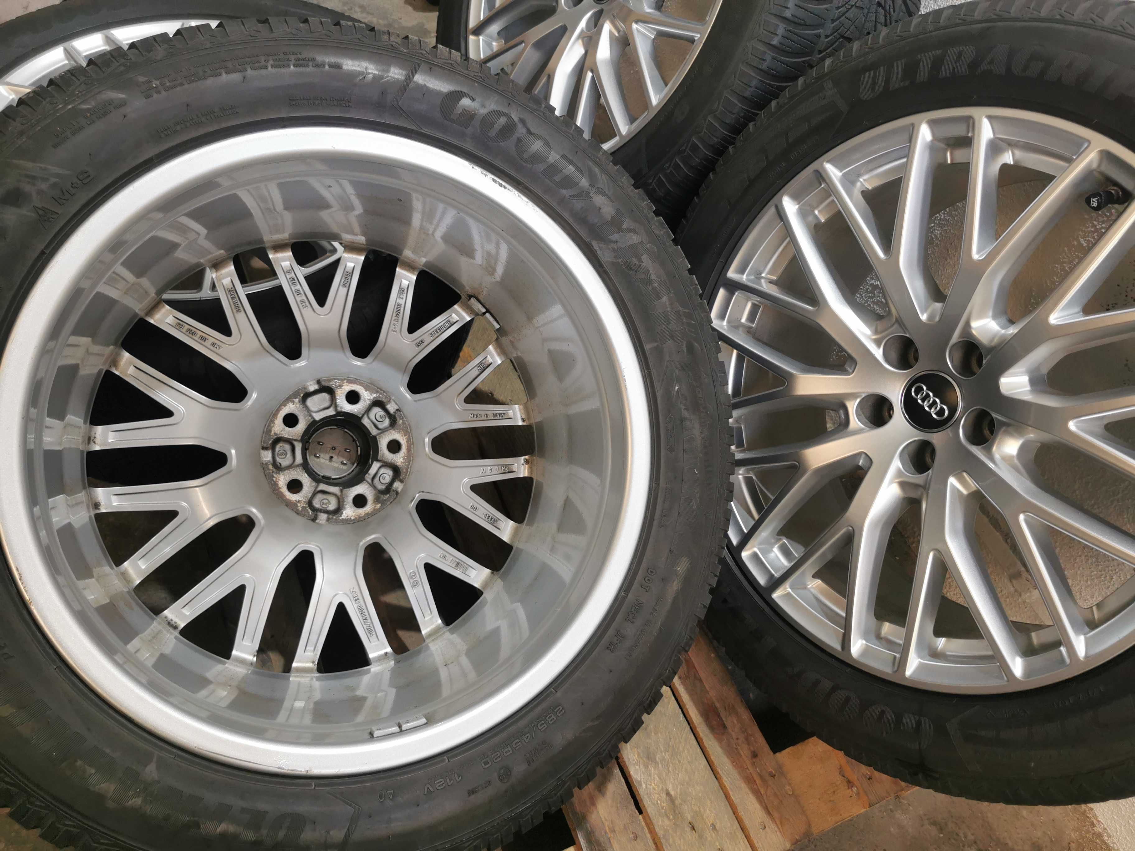 Jante Originale Audi Q7 4M . R 20 cu anvelope de iarna