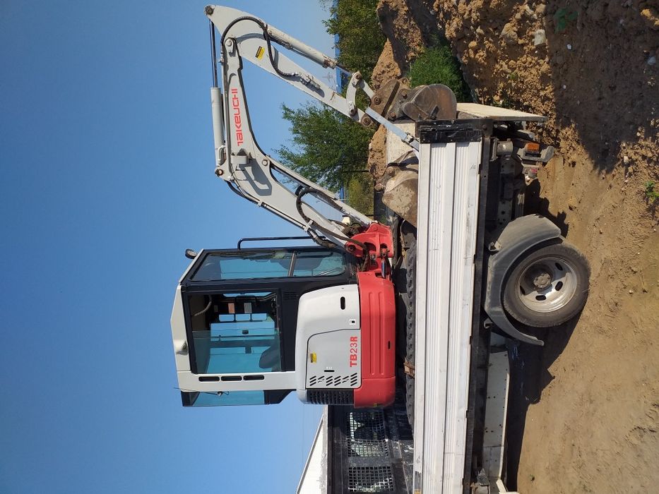 Închiriez miniexcavator+basculabila 3,5 t, montaj fose,