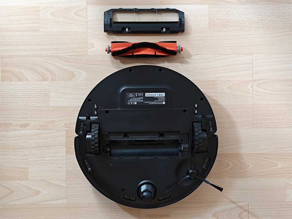 Xiaomi Mi Robot Vacuum Mop PRO - прахосмукачка робот - като нова