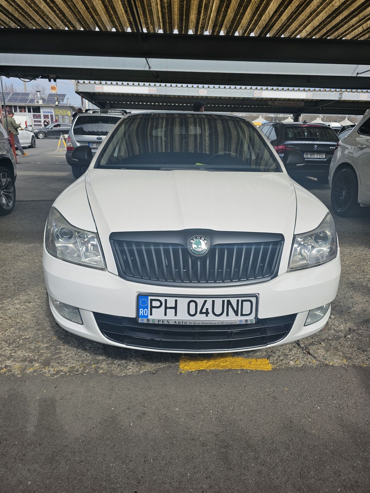 Vând Skoda Octavia 1,6