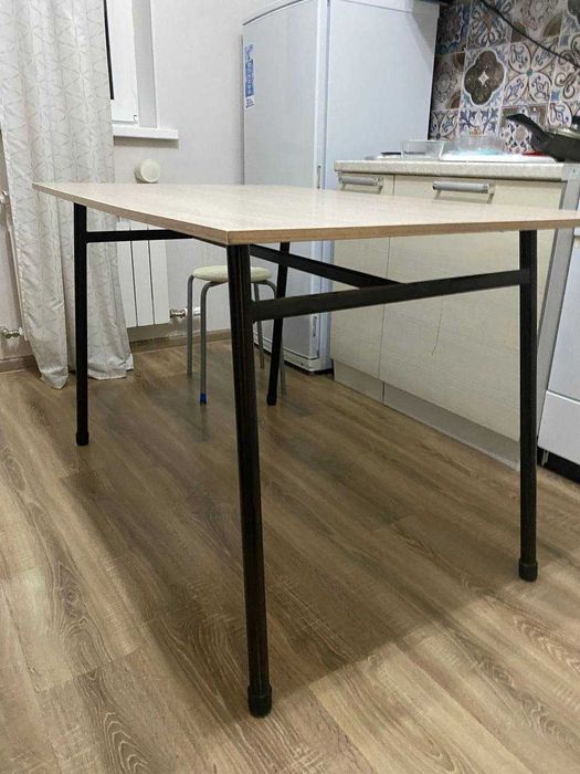 Продается стол 120×80×75 см — ОТЛИЧНОЕ СОСТОЯНИЕ!