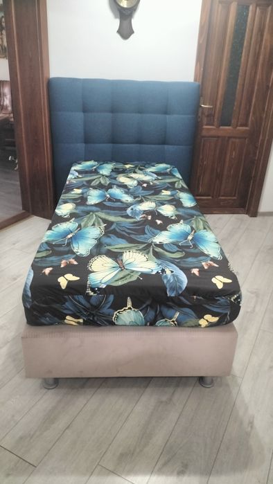 Vând pat 1 persoană cu saltea