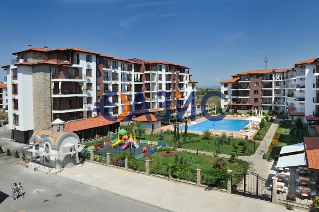 Продава се Четиристаен апартамент в с. Равда, Област Бургас - 125 кв.м за 1280 €/кв.м - Снимка #14