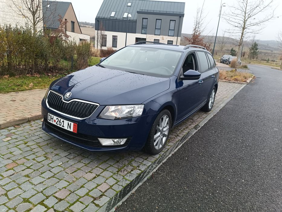 Vând Skoda Octavia 3