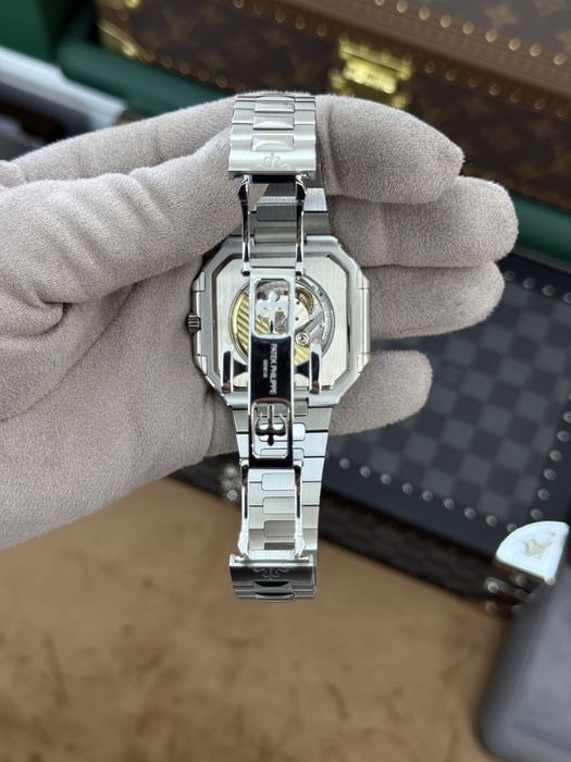 Patek Philippe Cubitus Rhodium Dial