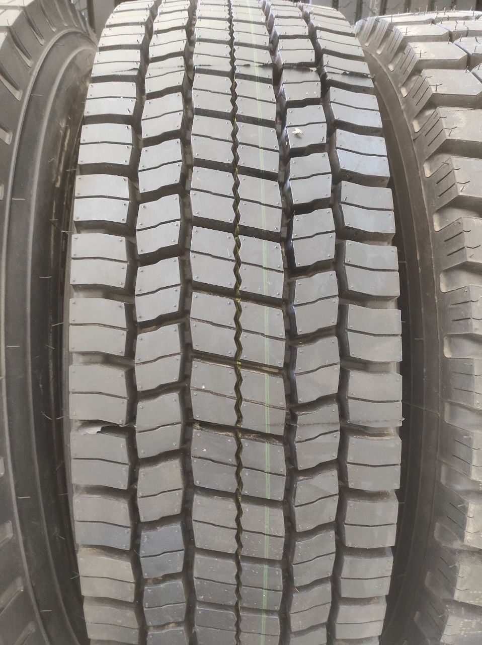 Автошина 315/70R22.5 Boto