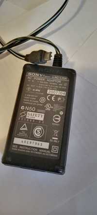 Alimentator / transformator / încărcător / sursă  Sony AC-L15A x2