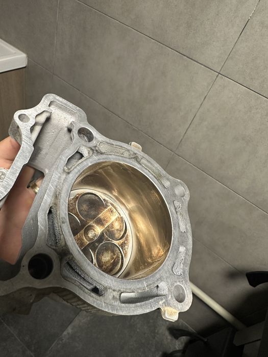 Cilindu si piston Yamaha yz250f model 2009