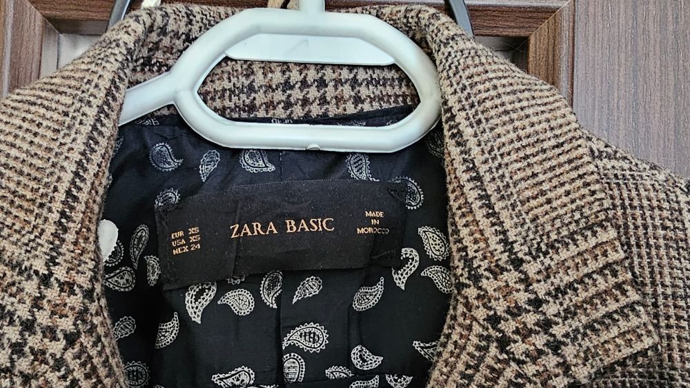 Sacou carouri maro lana Zara