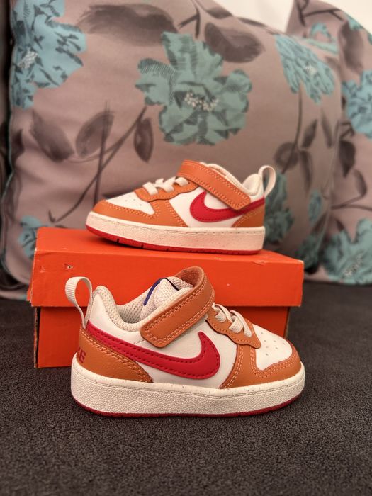 Adidasi pentru bebelusi