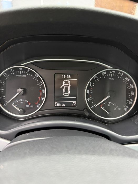 Vând skoda octavia
