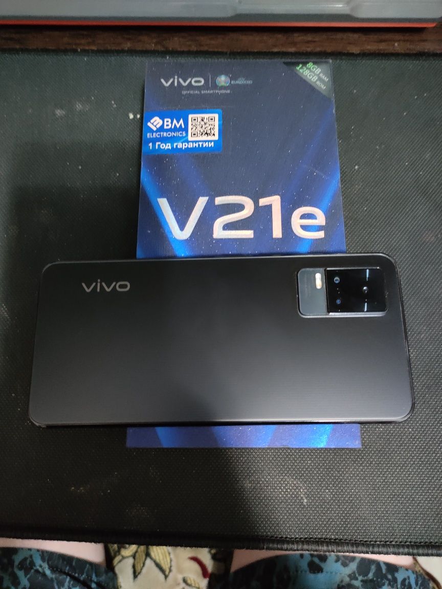 Продам vivo v21e 8/128