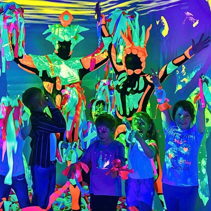 Неоновое шоу детский праздник , неоновая вечеринка. Аниматоры