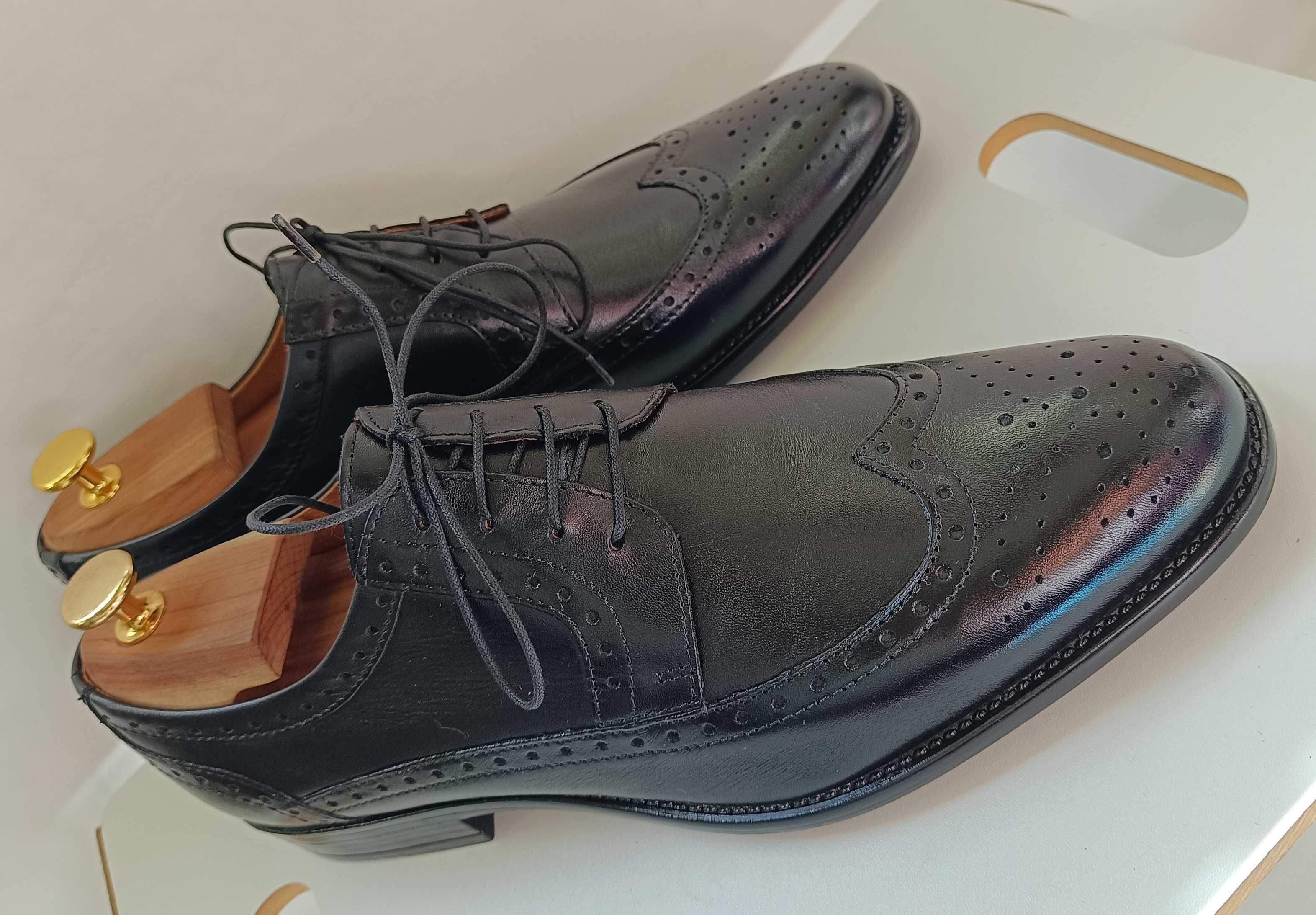 Pantofi derby 43 brogue wingtip Pier One NOI piele naturala moale