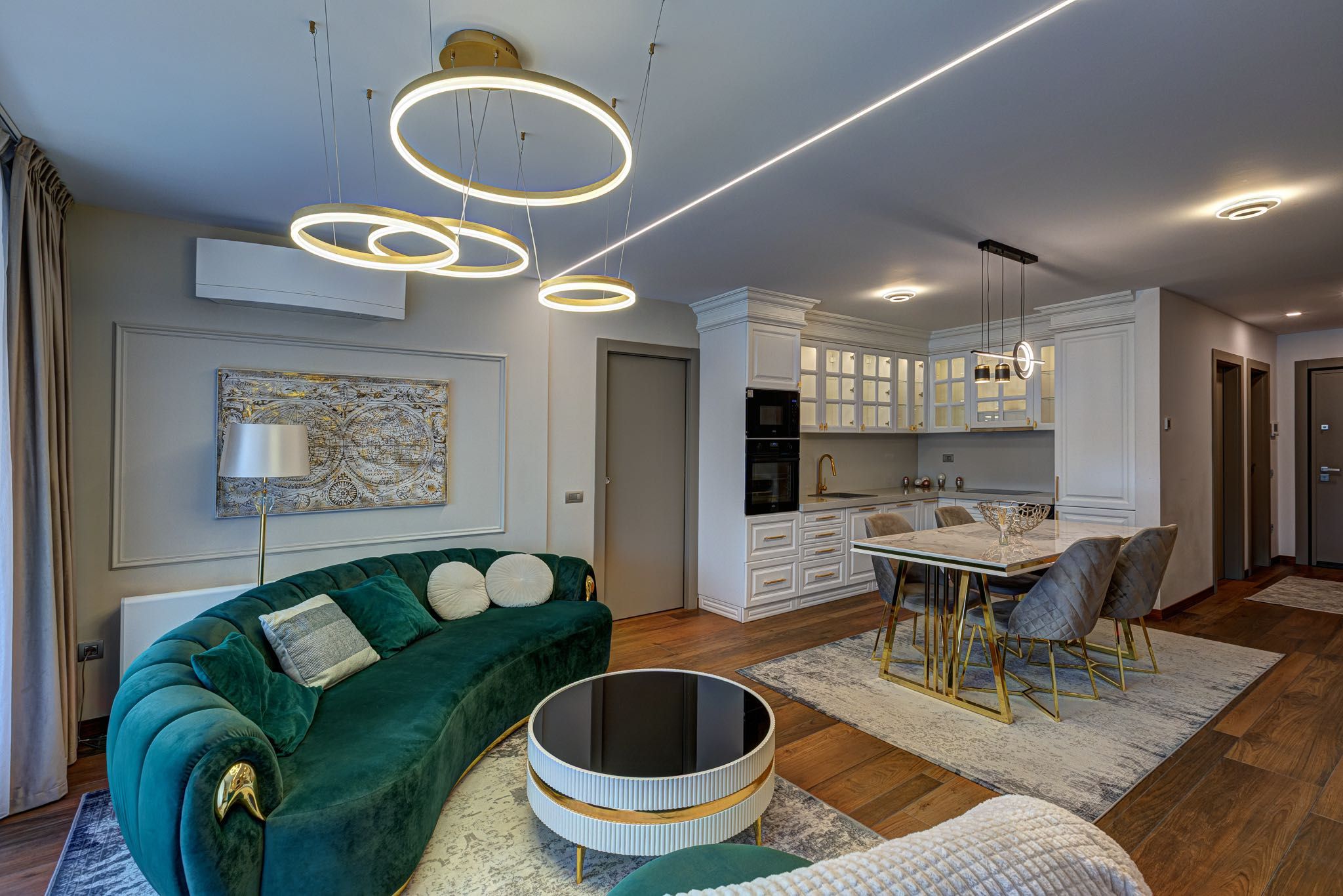 Inchiriez  APARTAMENT  4 CAMERE ,115mp LOFT LUXURY Residence