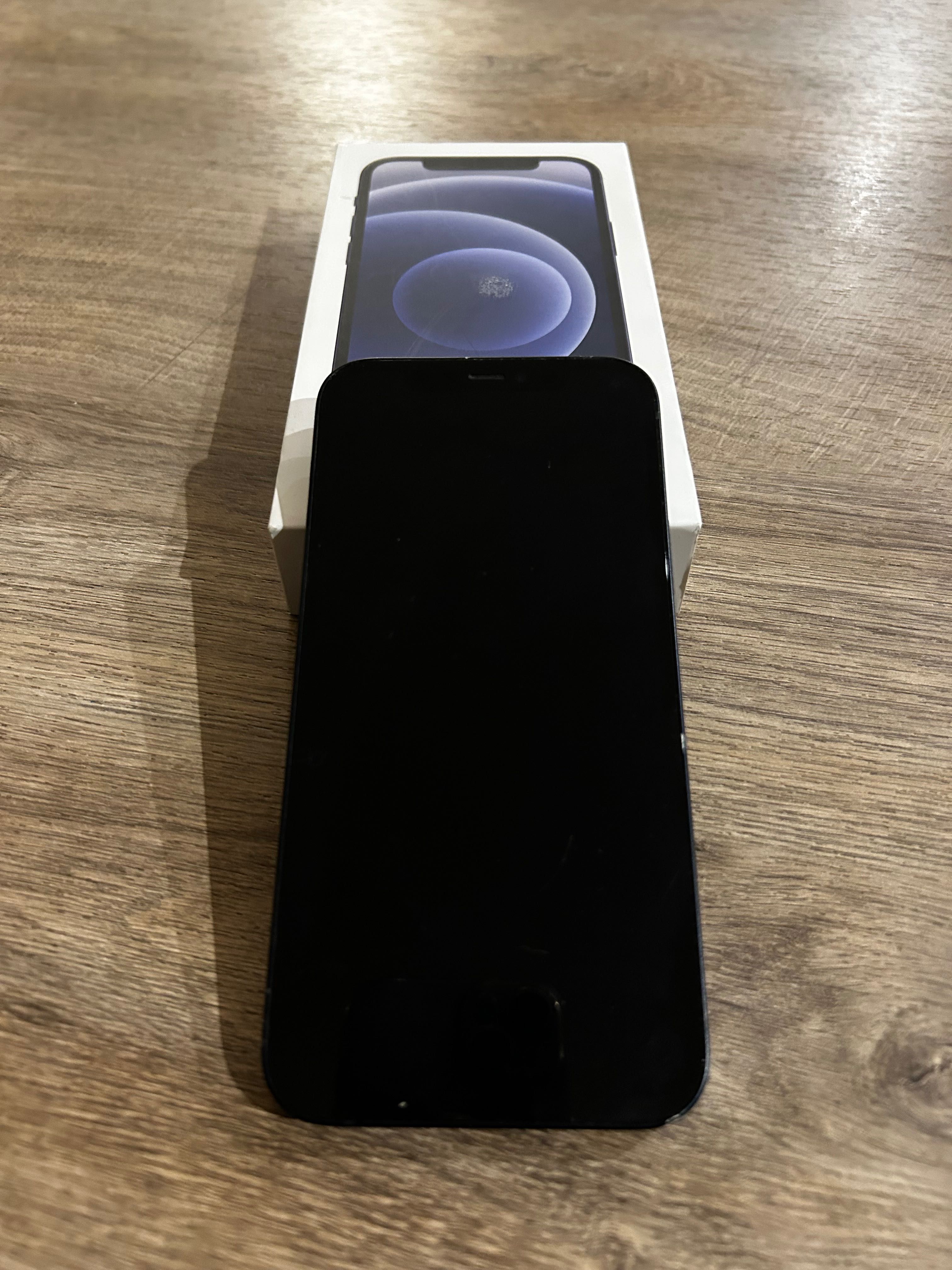 iPhone 12, 64 Gb