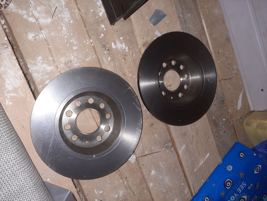 Haion și ușa dreapta spate . Passat b6 2007