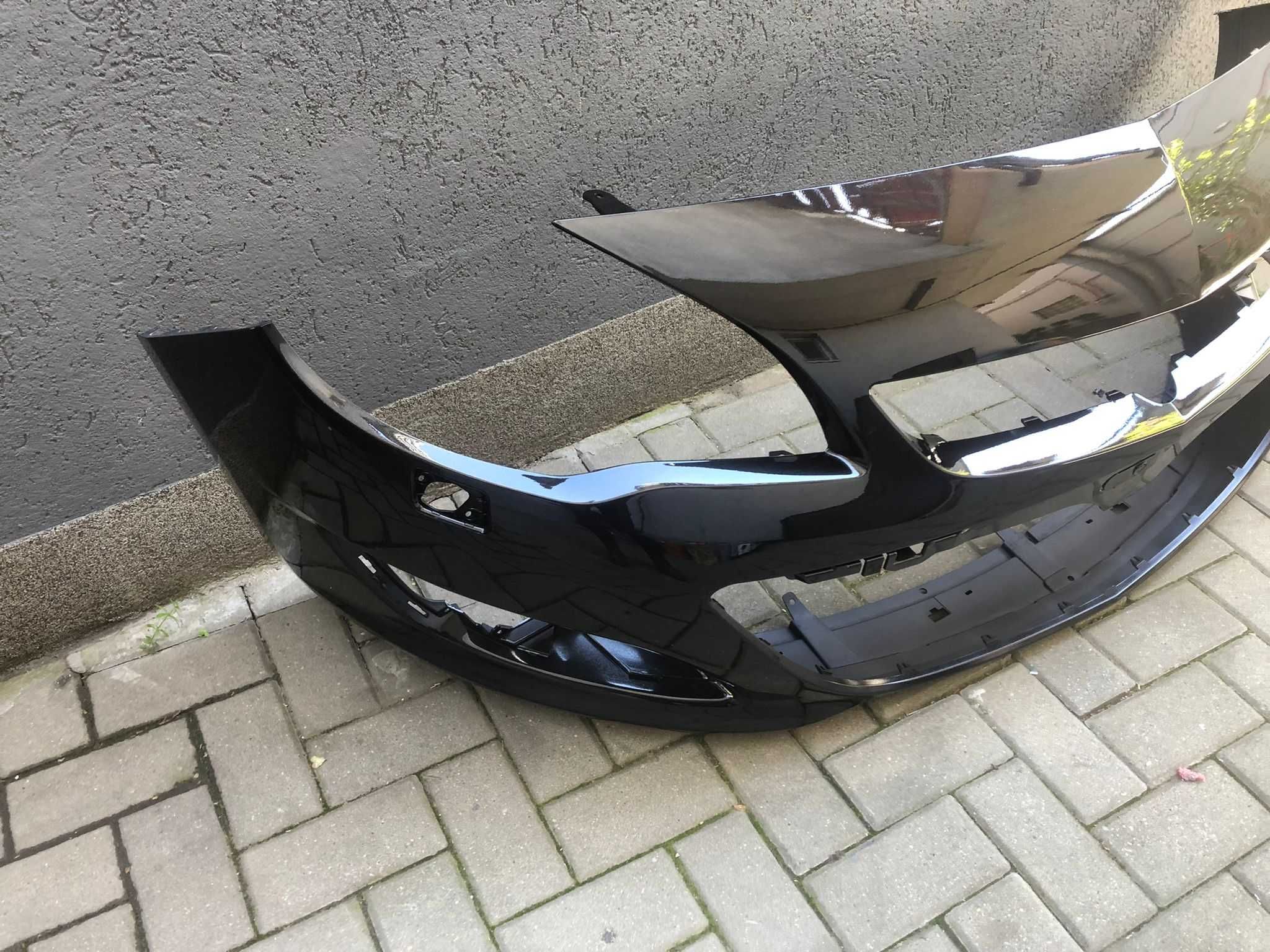 Предна броня Opel Astra J 2012-2015 Боядисани черен
