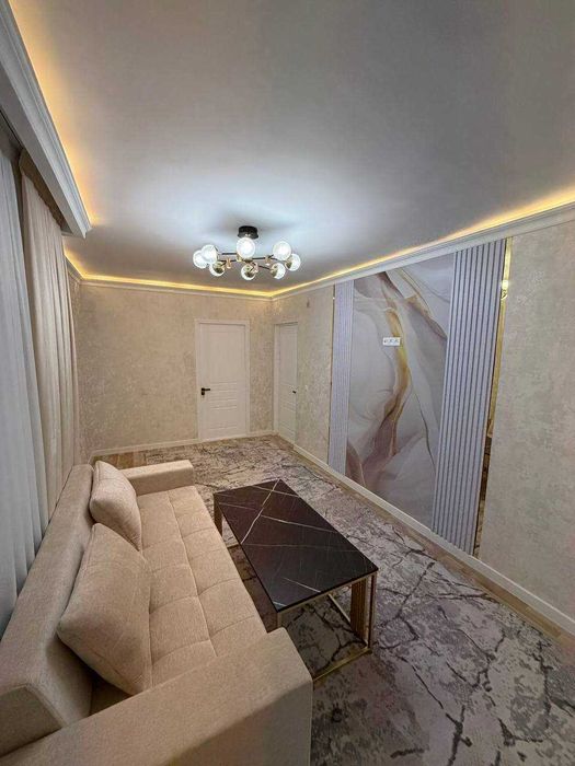 Продам 3 в 4-х комнатную в Яшнабадском районе.Дубовая.3/2/4 кирпич