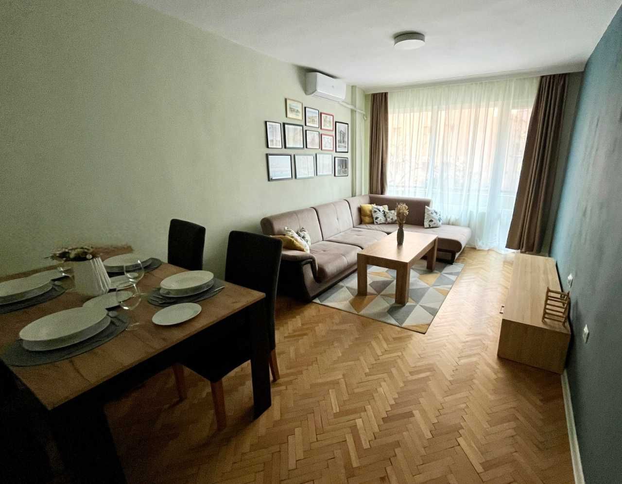 Дава се под наем Двустаен апартамент в София, Оборище - 70 кв.м за 765 € - Снимка #2