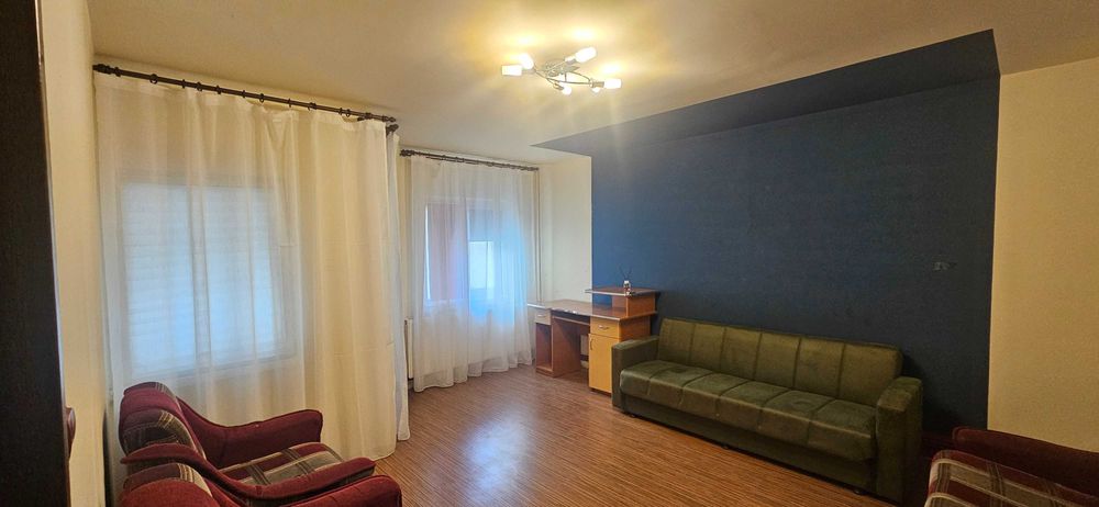 Inchiriez apartament 3 camere