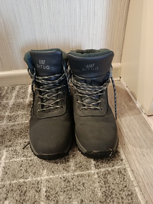 Ботинки зимние ,