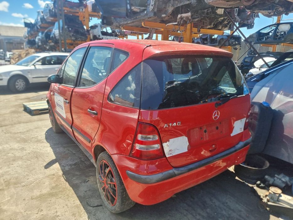 Galerie admisie 1.4 benzina m166 a1661410401 Mercedes-Benz A-Class W1