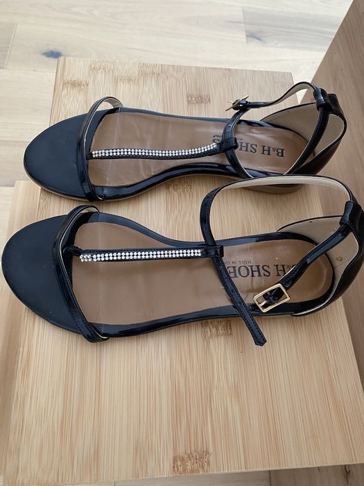 Vând sandale piele made in Italy