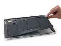 Dezmembrez Macbook Air 13" A1369, A1466, Ani 2010 - 2015
