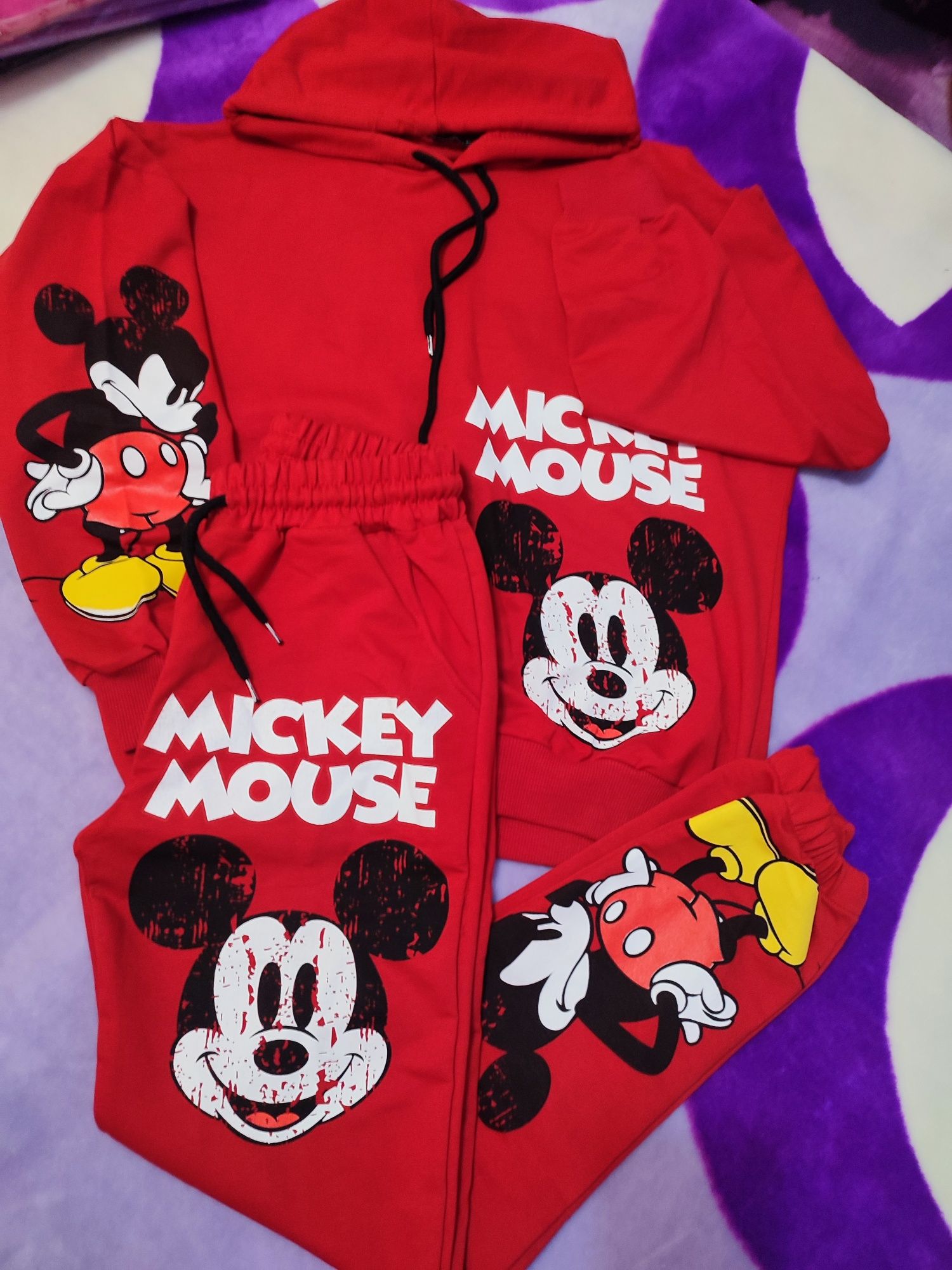 Compleuri dama/adolescente Mickey Mouse